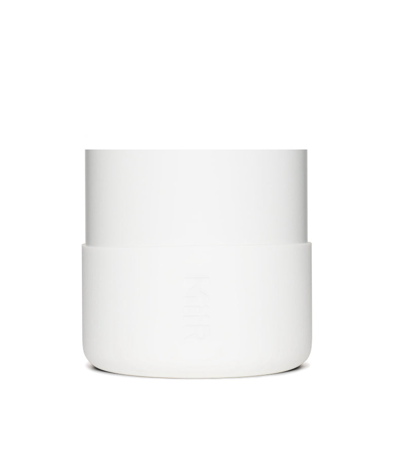 silicone-boot-s2 Silicone_Boot_32oz_42oz_White_Studio_0821_On_Bottle_7c7df284-5bee-4f24-a031-14b02db7328f__SLB1PN34001.jpg