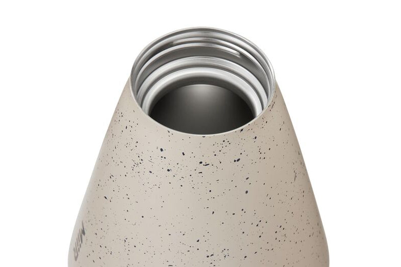new-standard-carafe-e8 WebPDP-33oz_New_Standard_Carafe_Desert_Tan_Speckle_Studio__CAR1SVOS224_45_Top_Off.jpg