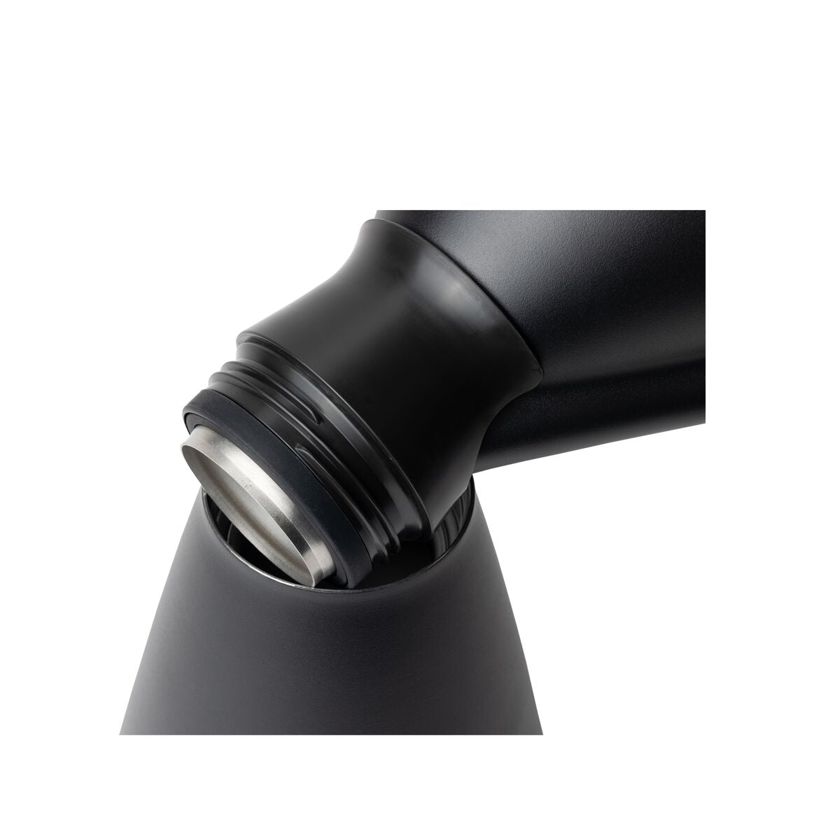 new-standard-carafe-e8 WebPDP-Carafe_Black_Studio_0722_45_Deg_Top_Staged__CAR1SVOS002.jpg