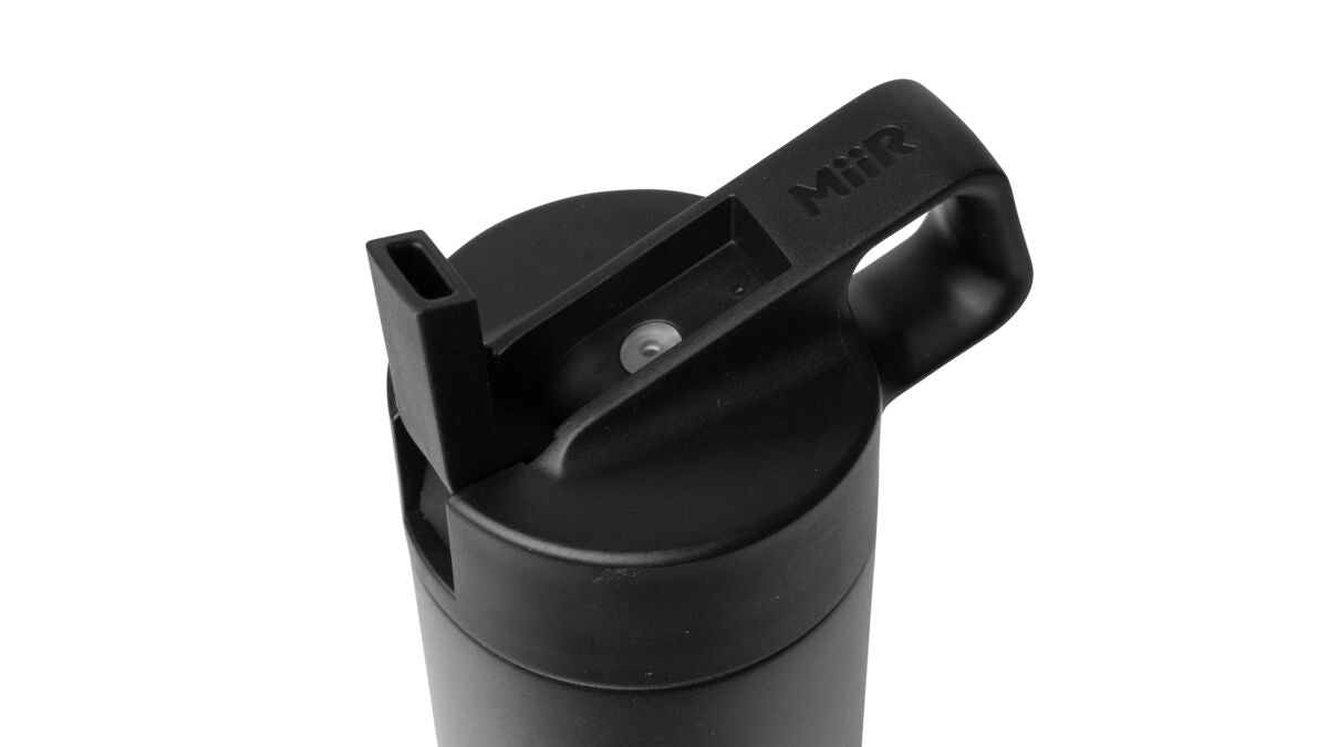 straw-bottle-o8 WebPDP-Straw_Lid_2_Black_Studio_0221_45deg_Open__WMB1SL20002.jpg