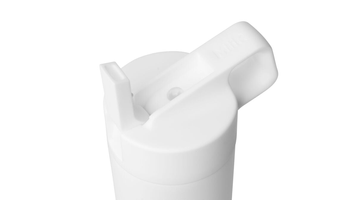 straw-bottle-o8 WebPDP-Straw_Lid_2_White_Studio_0221_45deg_Open__WMB1SL20001.jpg